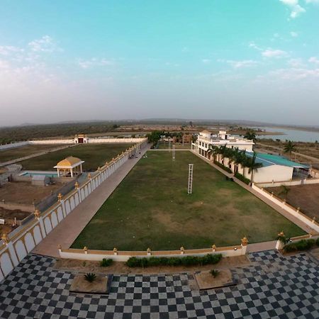 White House Resort Jhalawar Экстерьер фото